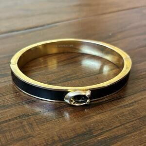 Coach Signature C-Hinge Bangle / Enamel Kissing C Bangle